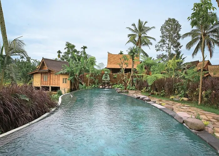 Lawani Hotel